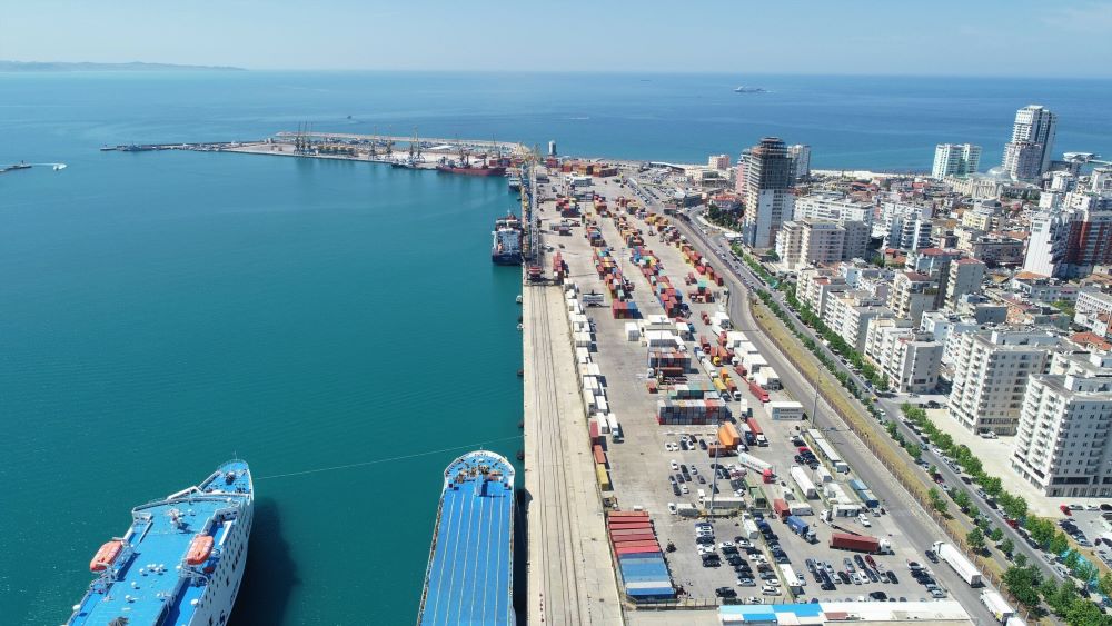 Doganat rekord te ardhurash ne 8 muaj, 1.3 mld me shume pavaresisht kursit te kembimit